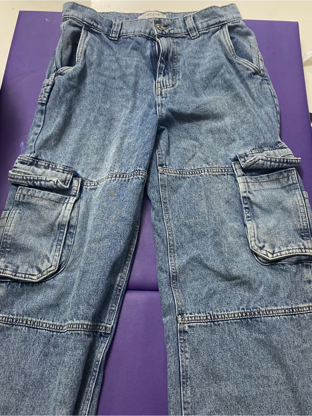 Ardene wide leg washed denim size 
📏📏
33”-35” waist
43-45” hips 
Size XL